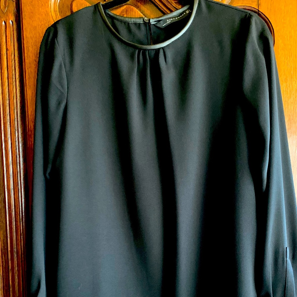 Zara woman black crepe top